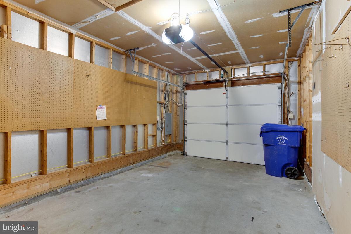 DORCHESTER - ST. CHARLES - Residential