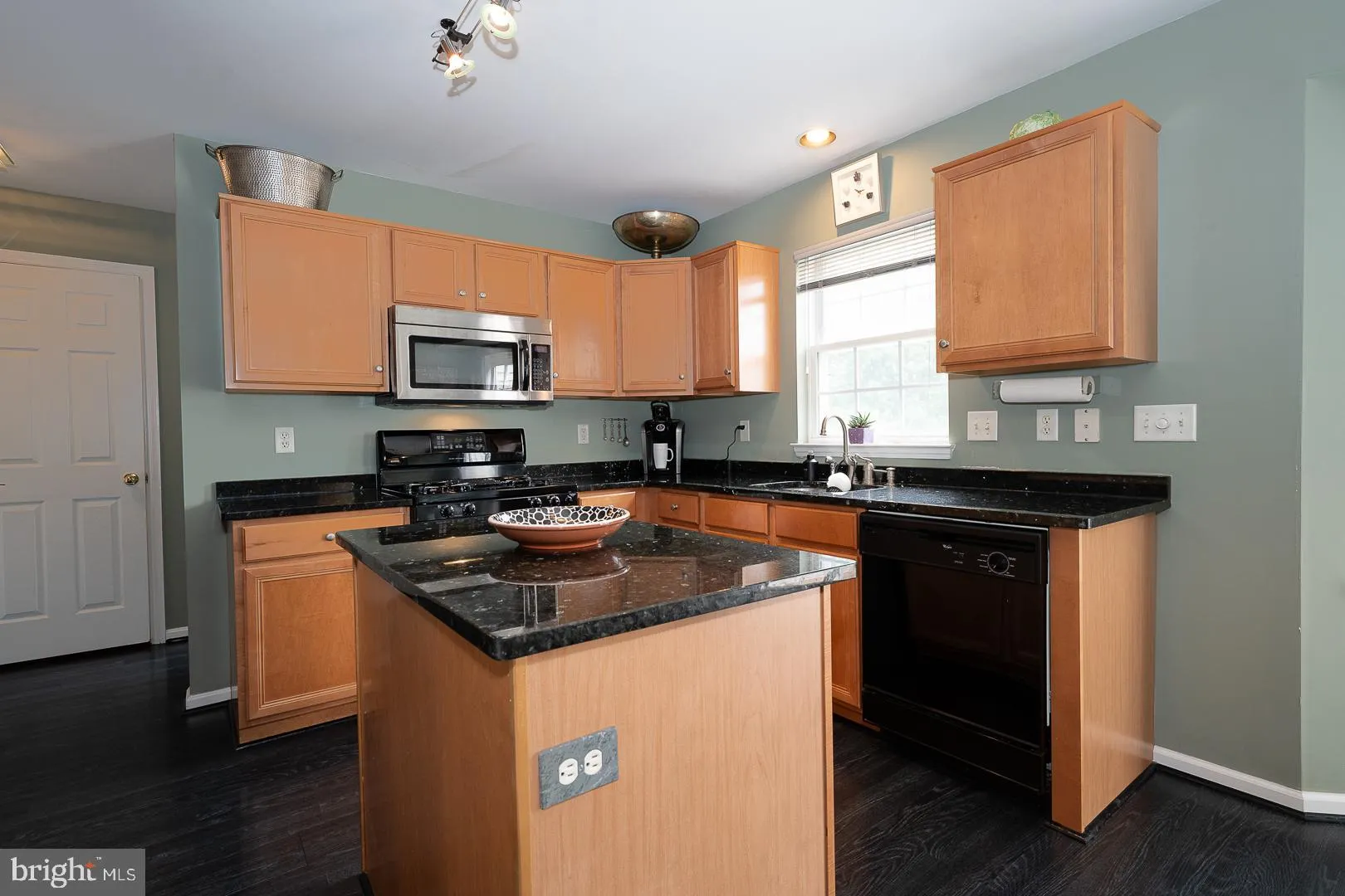 Morgantown, Pennsylvania 19543, United States, 4 Bedrooms Bedrooms, ,3 BathroomsBathrooms,Residential,Contingent,151691