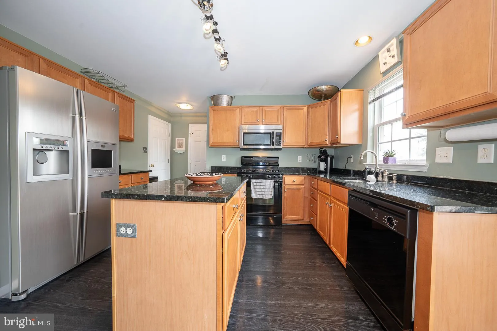 Morgantown, Pennsylvania 19543, United States, 4 Bedrooms Bedrooms, ,3 BathroomsBathrooms,Residential,Contingent,151691