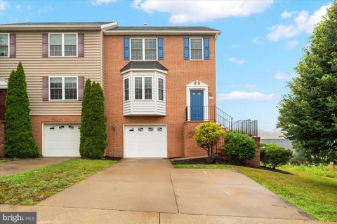 Photo of 1957 Cidermill Lane, WINCHESTER, VA 22601 (MLS # VAWI2011570)