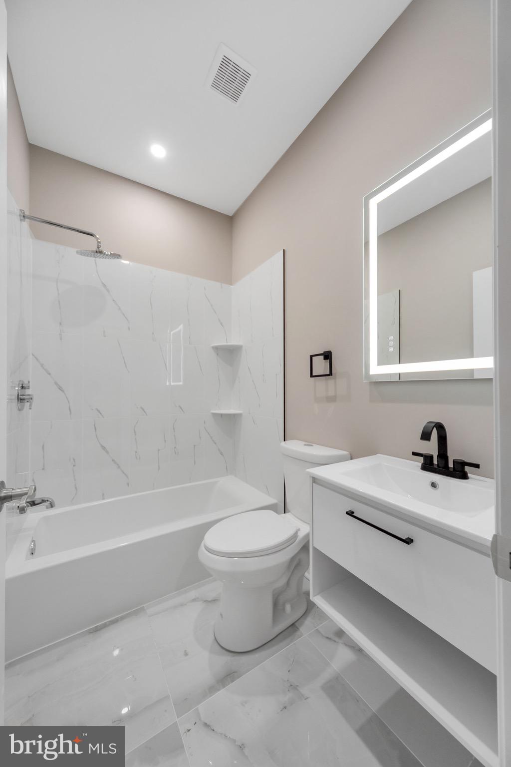 WALNUT HILL - Residential