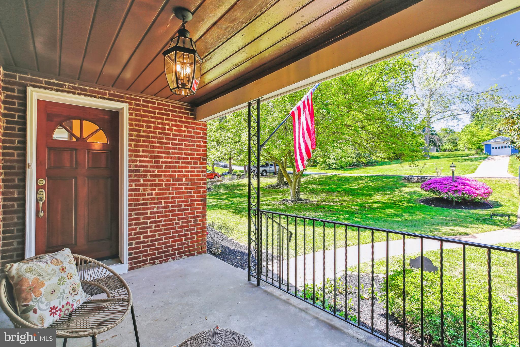 1750 OVERLOOK DRIVE