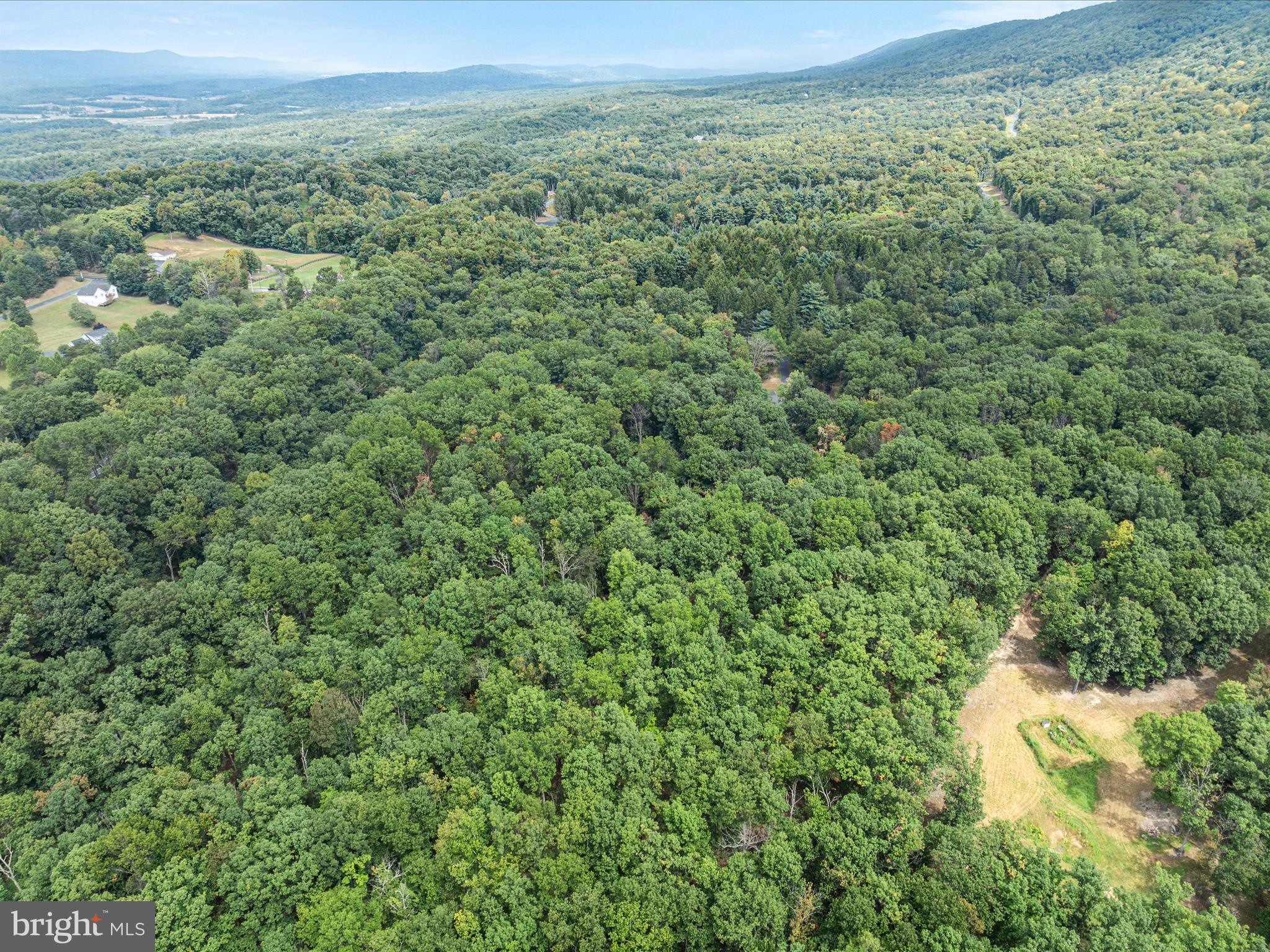 ROUND TOP ESTATES - Land