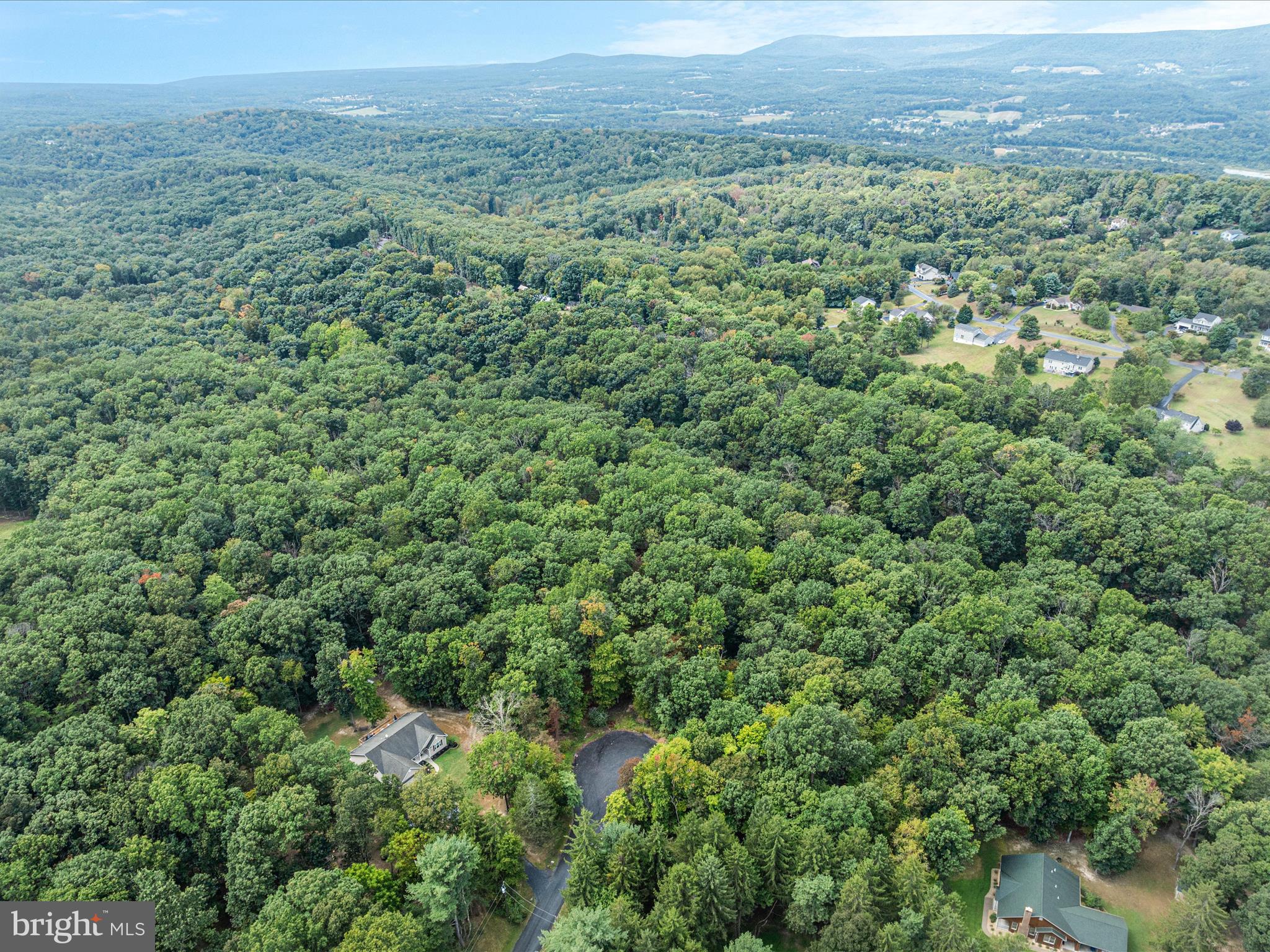 ROUND TOP ESTATES - Land