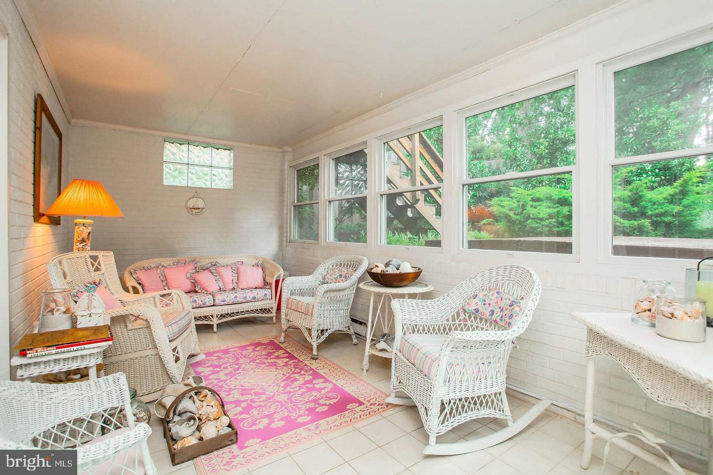 MC LEAN HAMLET - Residential Lease