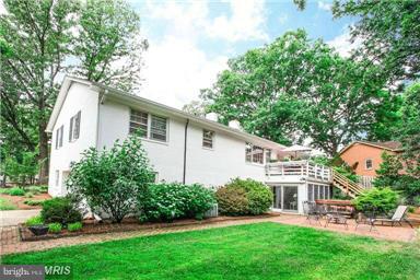 MC LEAN HAMLET - Residential Lease