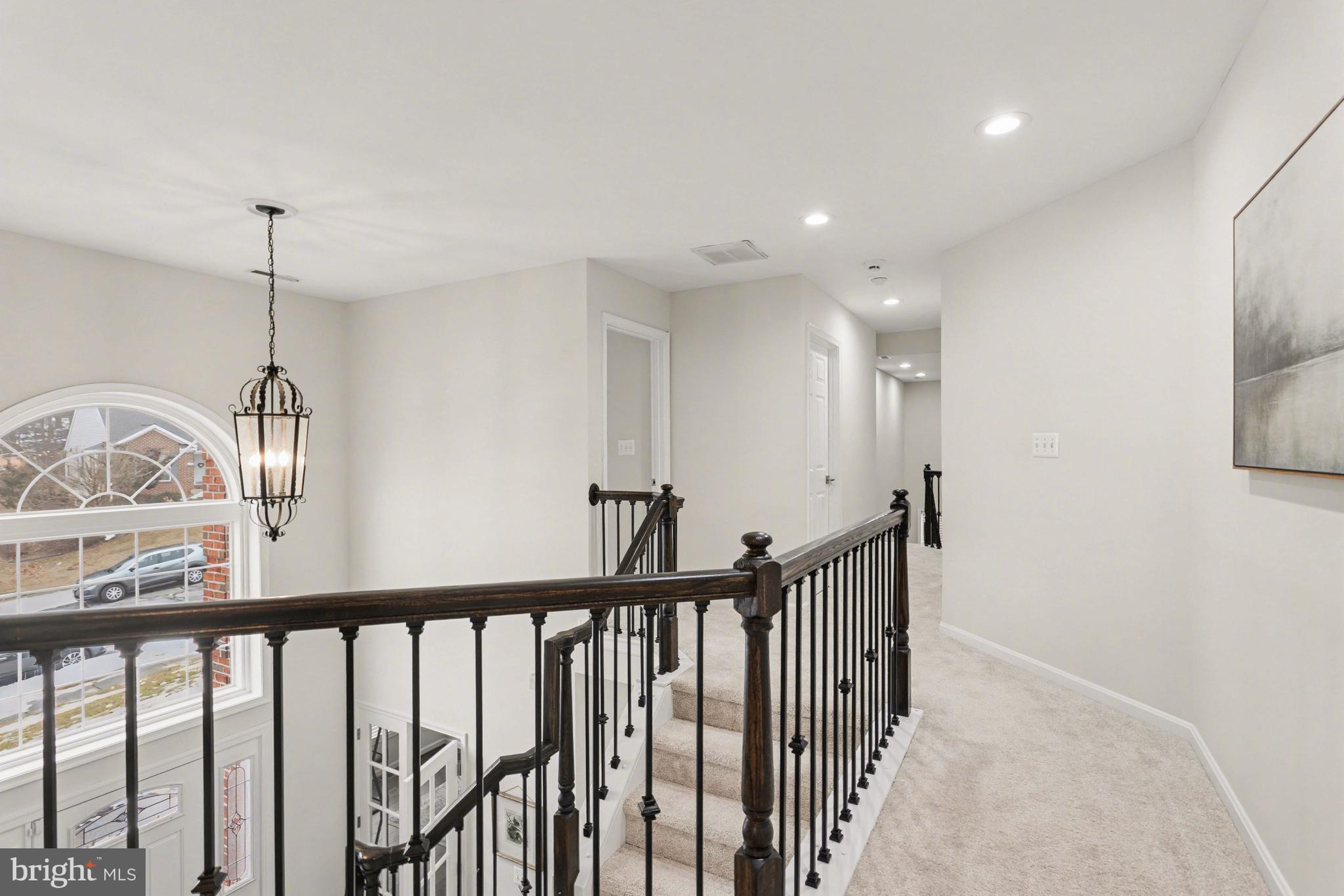 WOODLAND HILLS - Residential