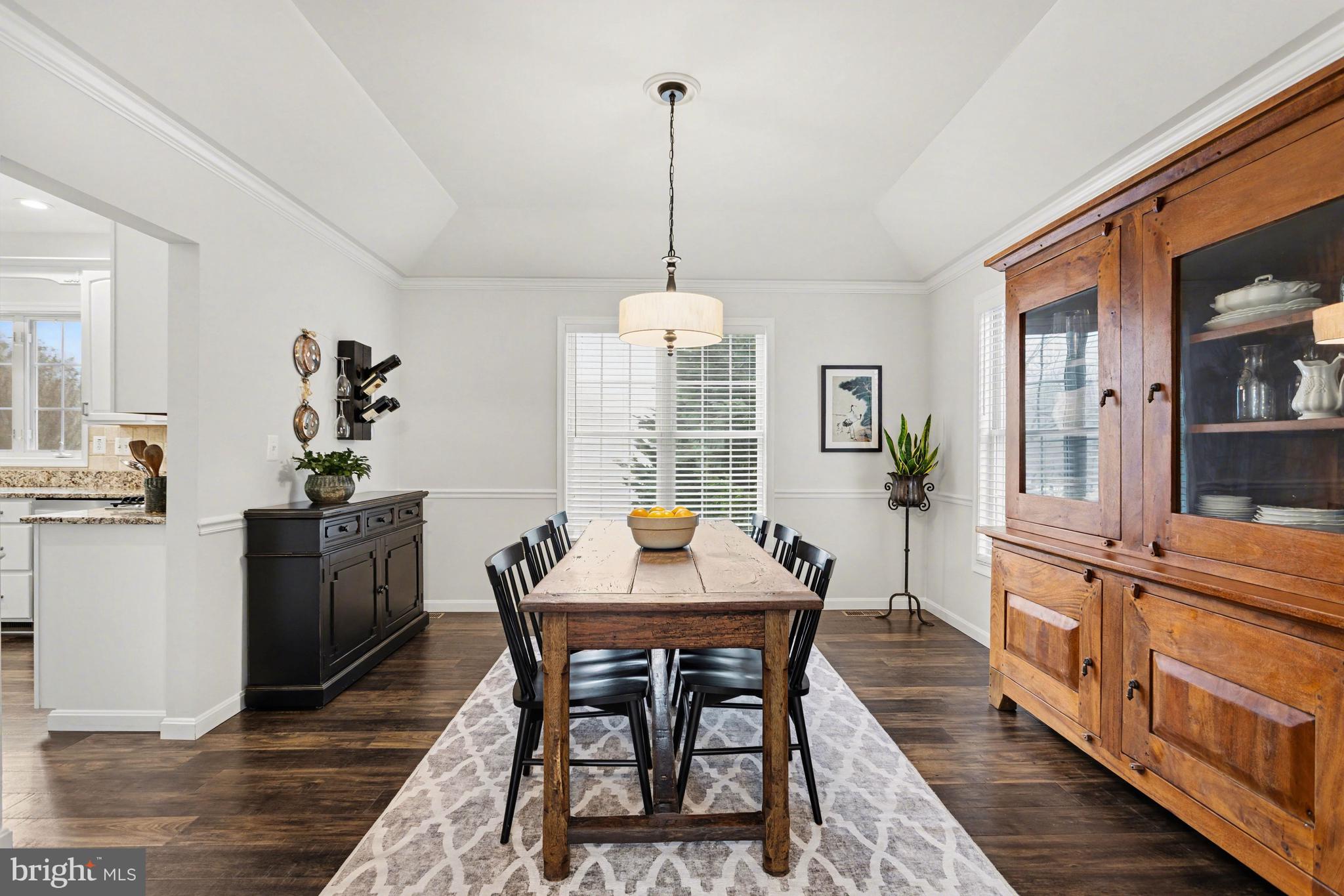 WOODLAND HILLS - Residential