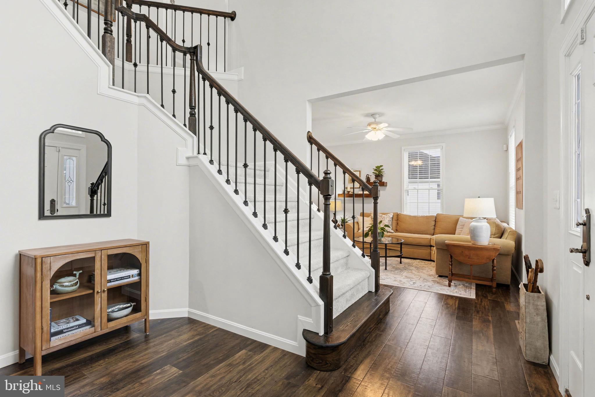 WOODLAND HILLS - Residential