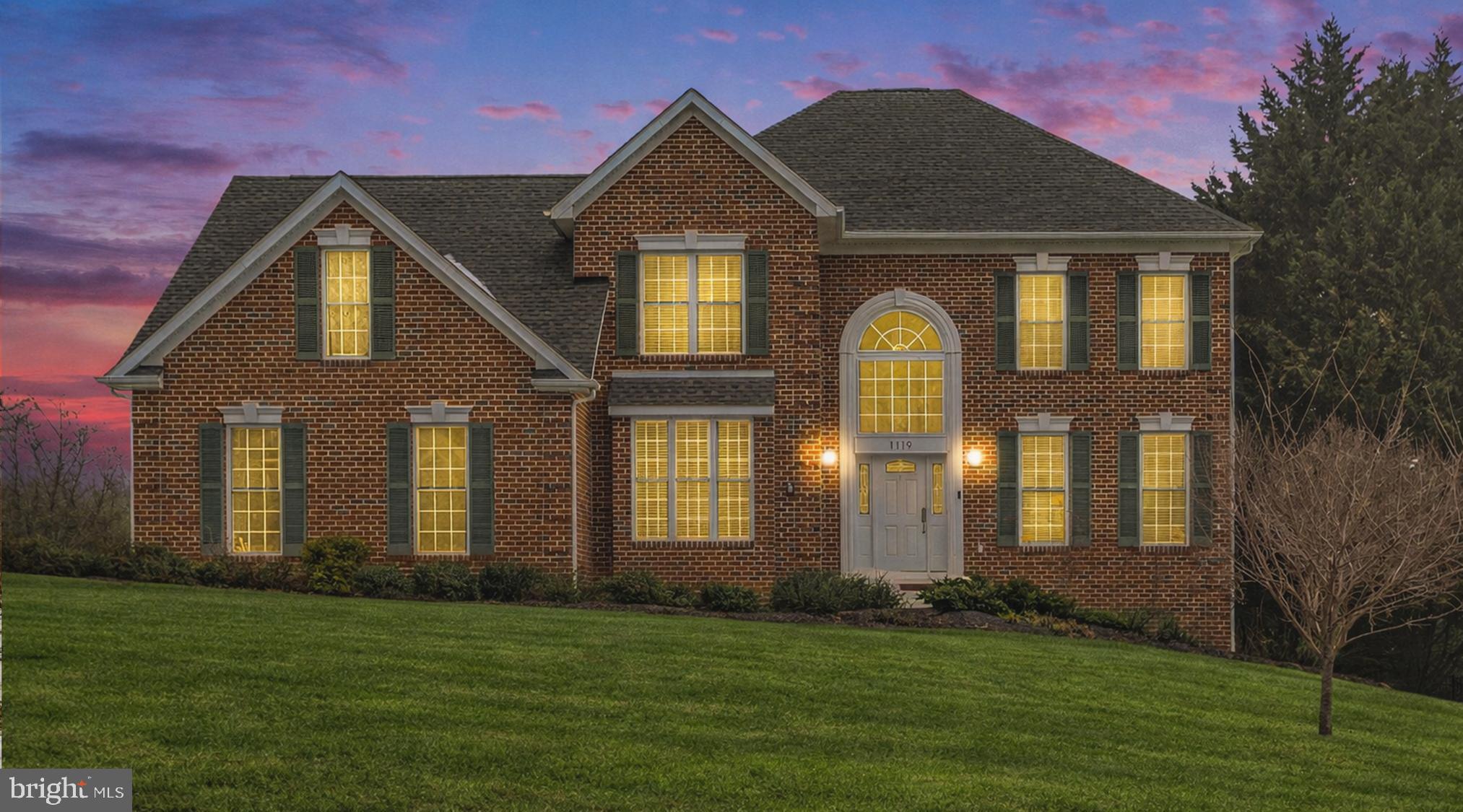 WOODLAND HILLS - Residential