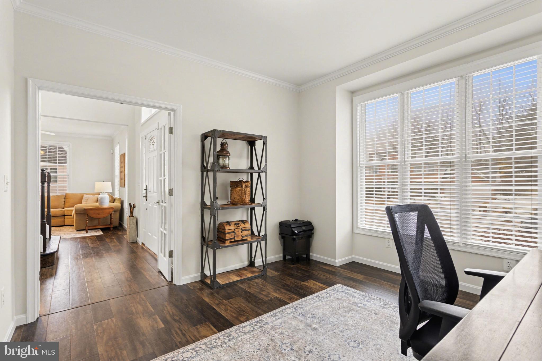 WOODLAND HILLS - Residential