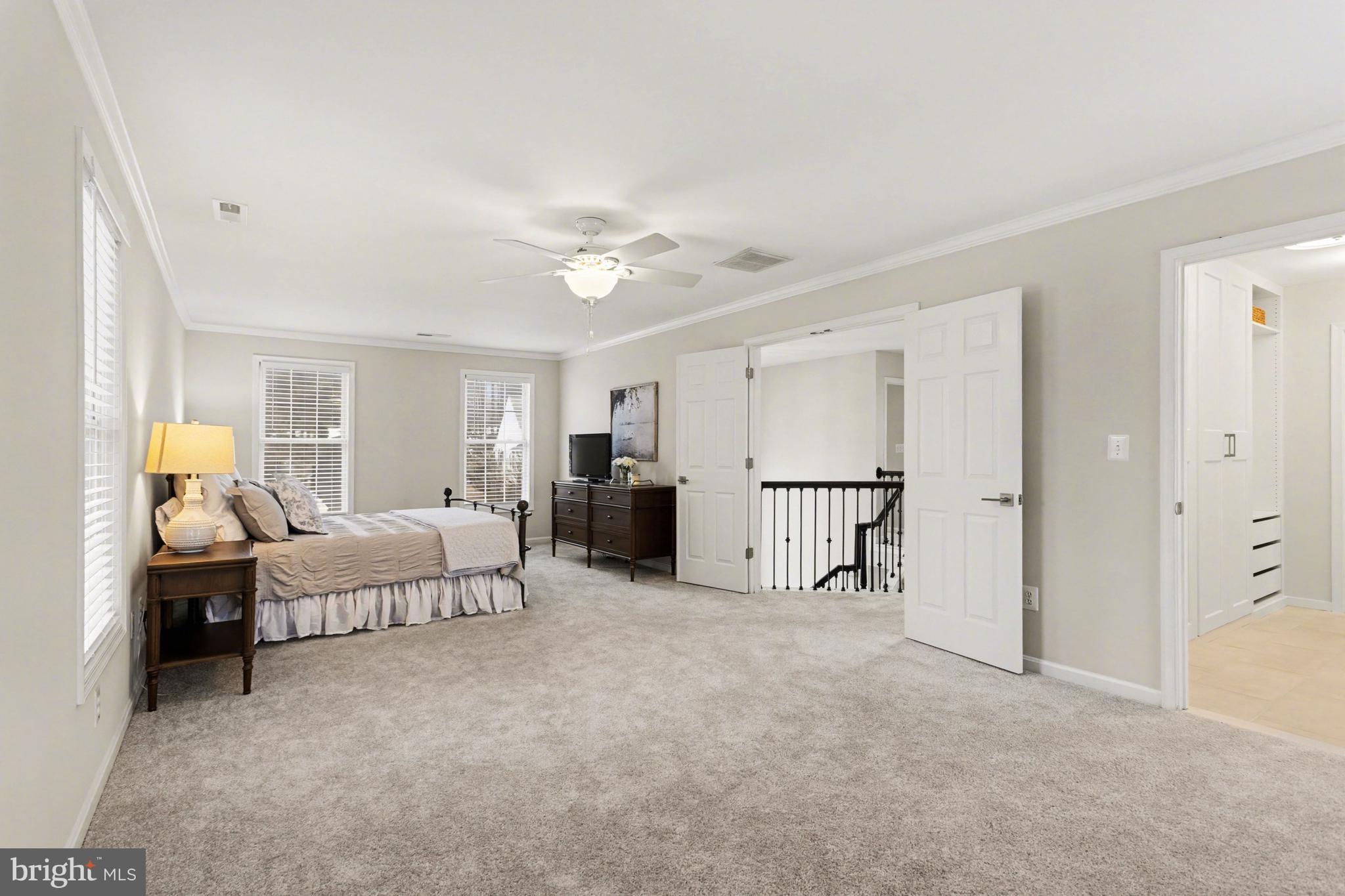 WOODLAND HILLS - Residential