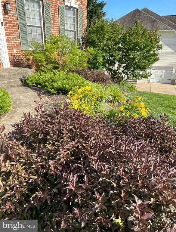 WOODLAND HILLS - Residential