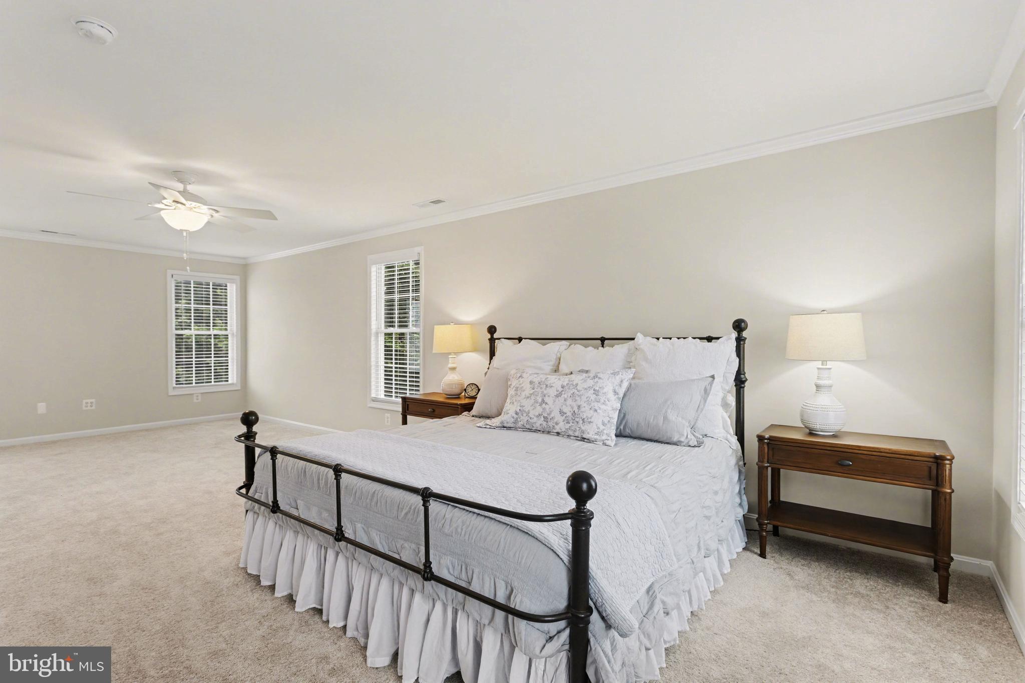 WOODLAND HILLS - Residential