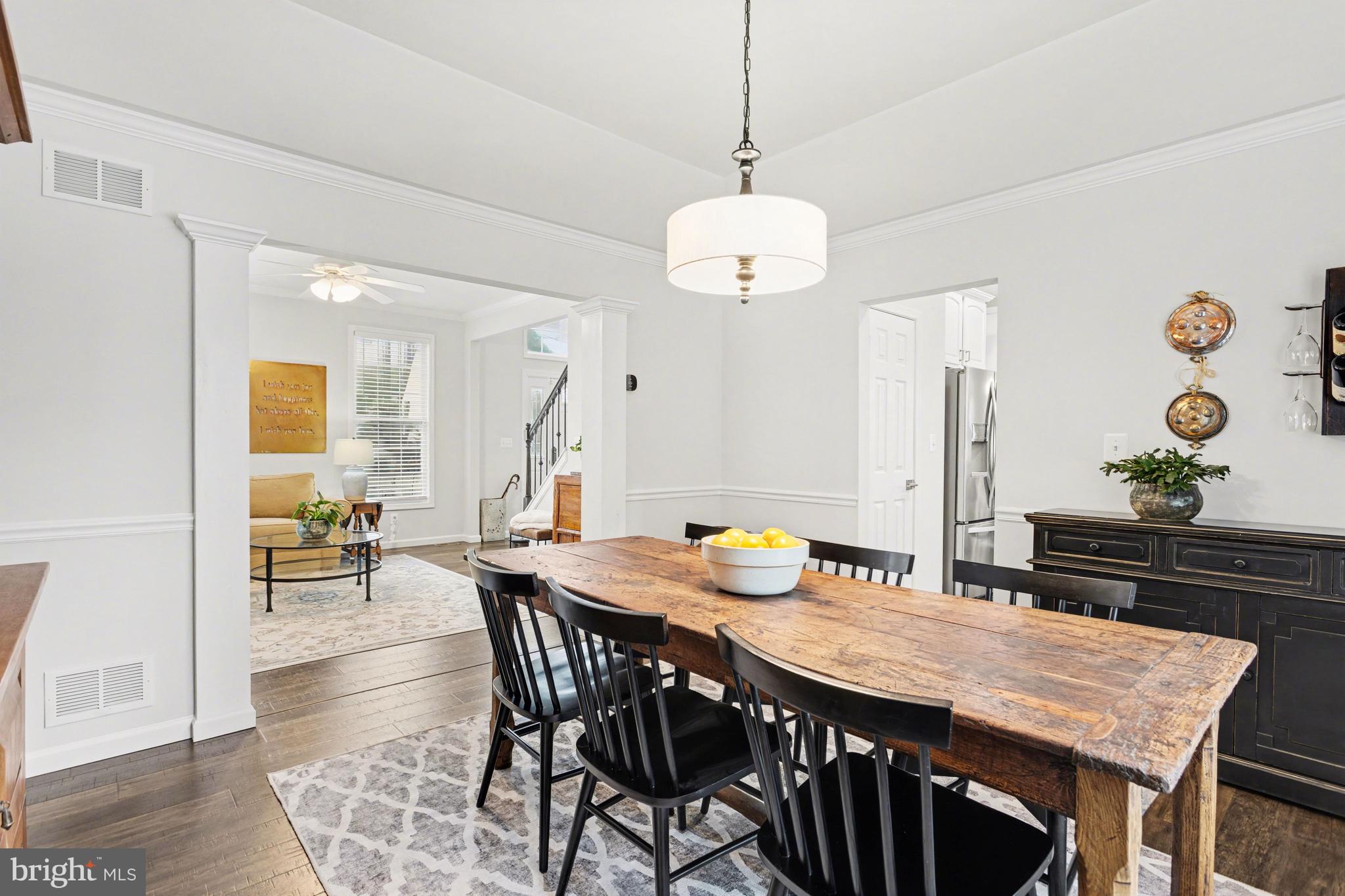 WOODLAND HILLS - Residential