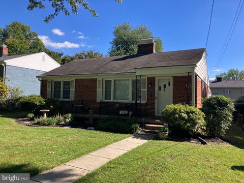 Photo of 1810 Florin Street, SILVER SPRING, MD 20902 (MLS # MDMC2258878)