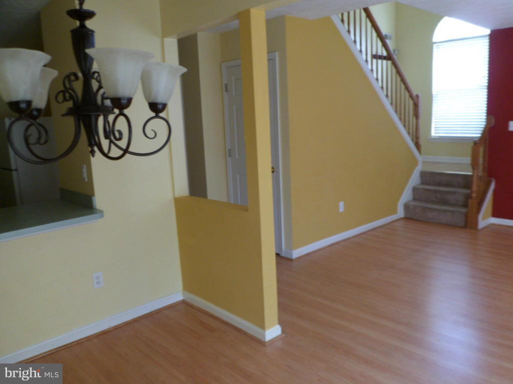 HICKORY HILLS - Residential Lease