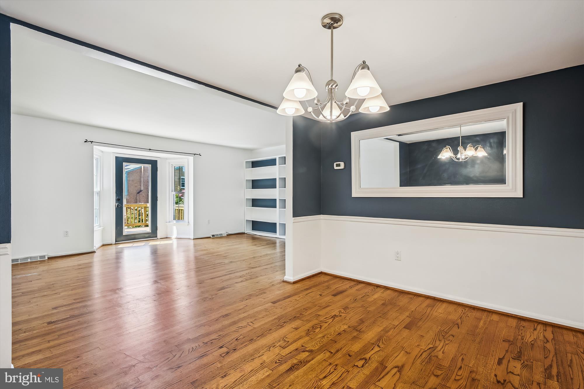 BAY HILLS TANGLEWOOD - Residential