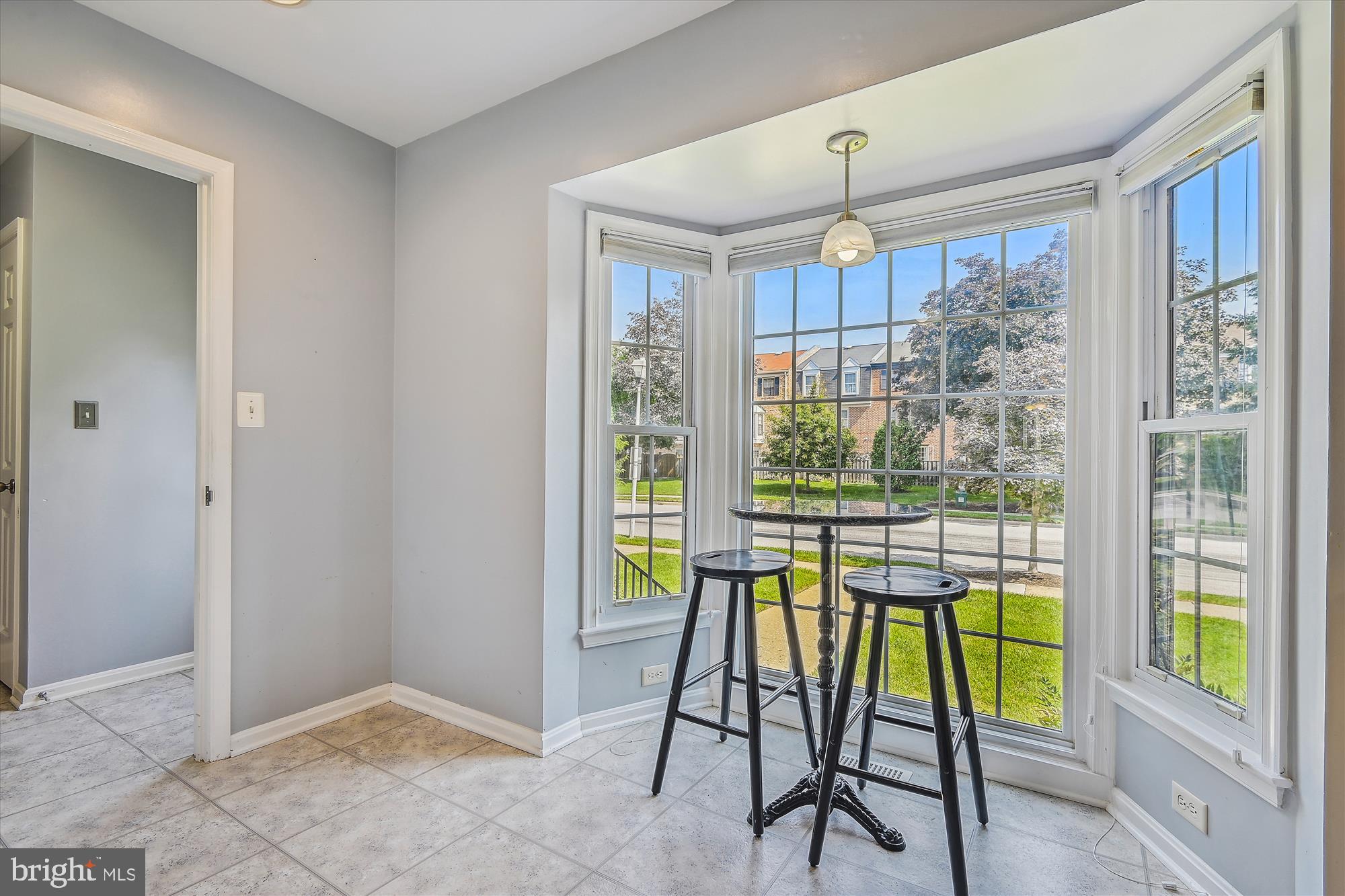 BAY HILLS TANGLEWOOD - Residential