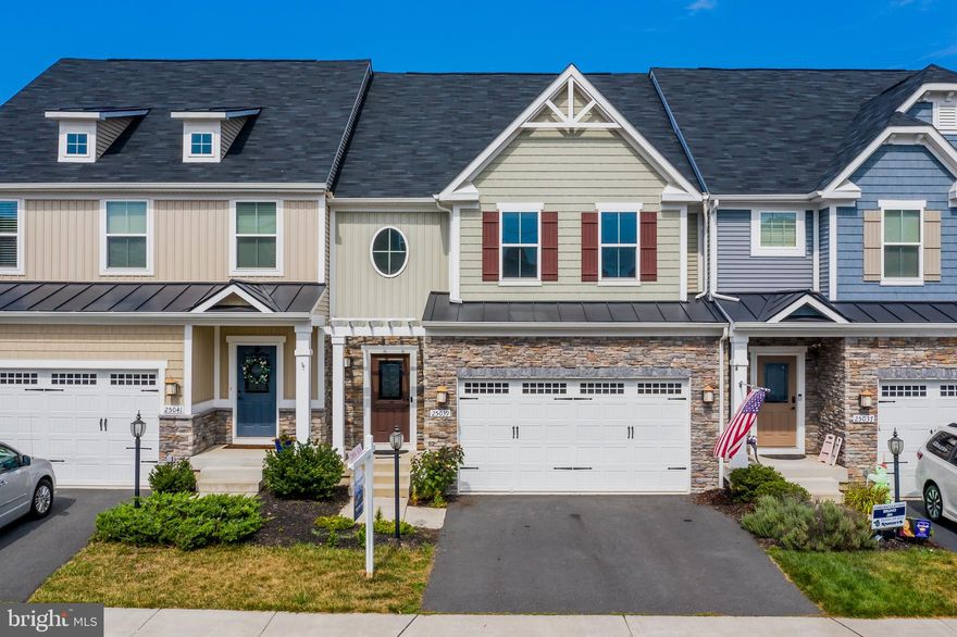 Welcome to Westridge at Dulles farms, where community turns into family! Step into your beautiful Villa Style townhome built by NV/Ryan Homes. This desirable interior unit features 3 levels with 3 bedrooms, 2 full and a half bath with a fully finished basement, and a total of 3,600 sq ft. When you enter the home, you will notice the vaulted ceilings with a second-story overlook, Fireplace, and a ton of natural light. The gourmet kitchen boasts granite countertops, stainless steel appliances, and a large pantry. The master bedroom is conveniently located on the main level and features vaulted ceilings, a walk-in closet, and an en suite bathroom. Heading upstairs, you will find a loft area overlooking the family room, an office den, and the additional 2 bedrooms. The basement is a totally finished area with a ton of storage space and room for a movie theater or game room. If that's not enough, the sought-after Westridge Community amenities include a community pool, gym, tennis and basketball court, walk/jogging trails, tot lots, and a clubhouse with a pond. The home is also located near top-rated Loudoun County schools, shopping centers, and easy access to commuter roads. All in all, this is the perfect home in a perfect location!