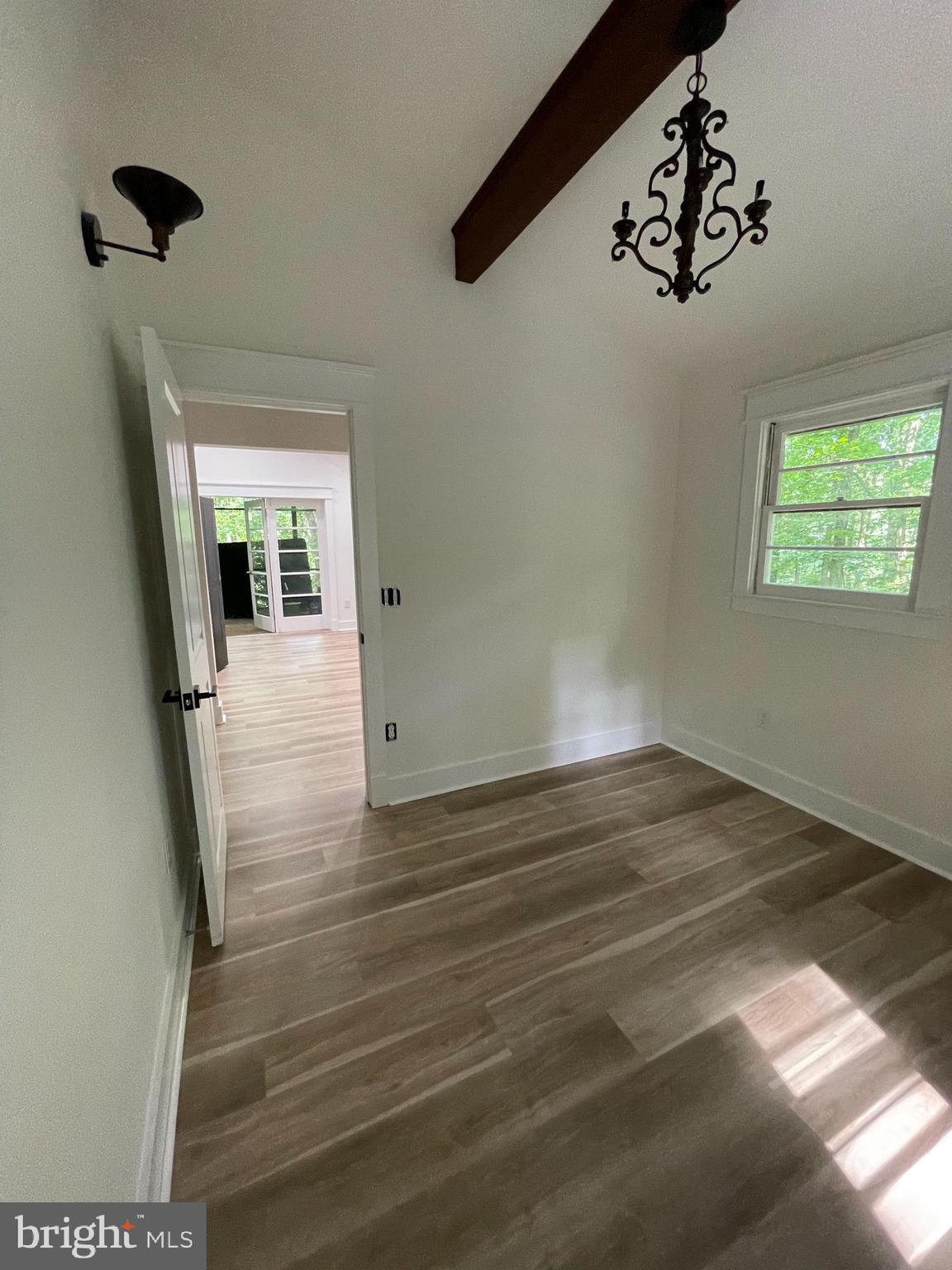 BLUE MOUNTAIN - Residential