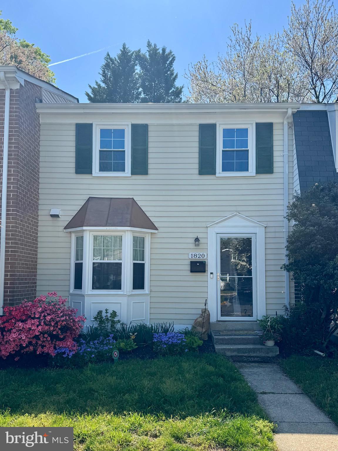 1820 ABERDEEN CIRCLE