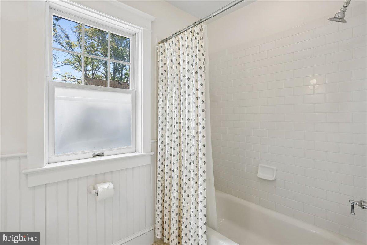 GARRETT PARK - Residential