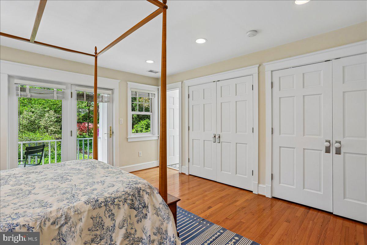 GARRETT PARK - Residential