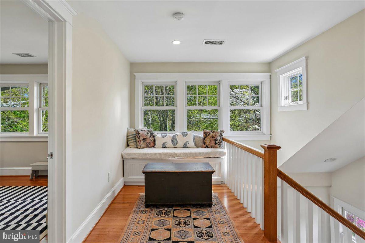 GARRETT PARK - Residential