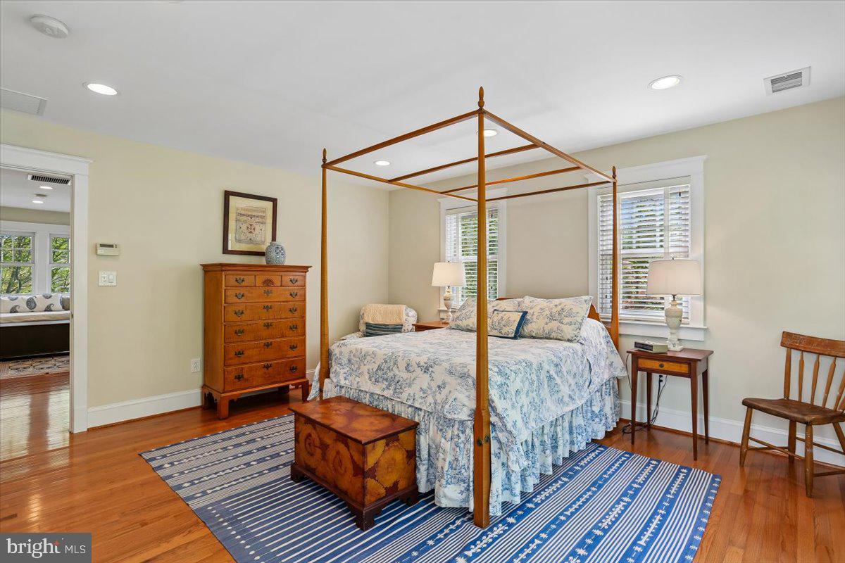 GARRETT PARK - Residential