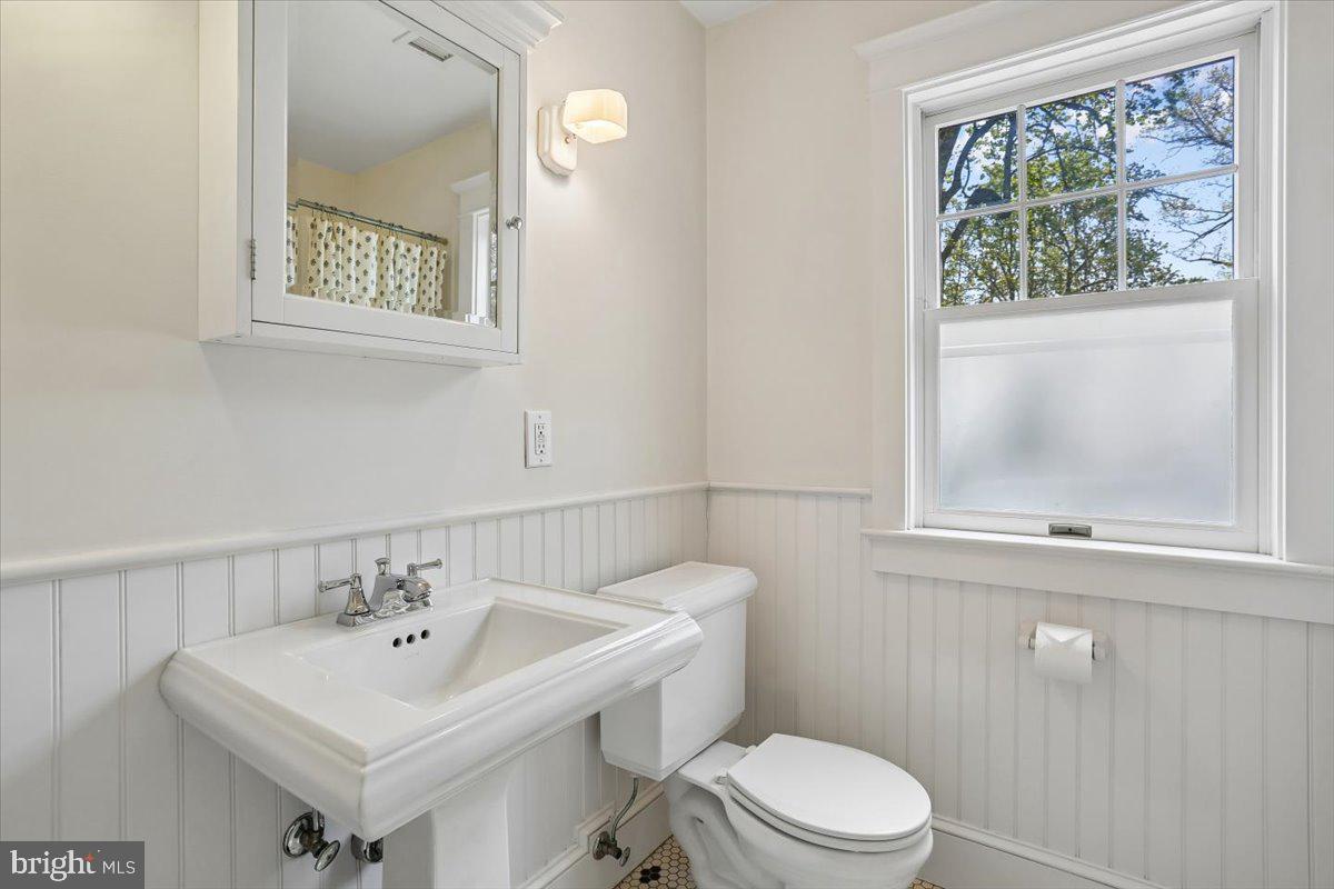 GARRETT PARK - Residential