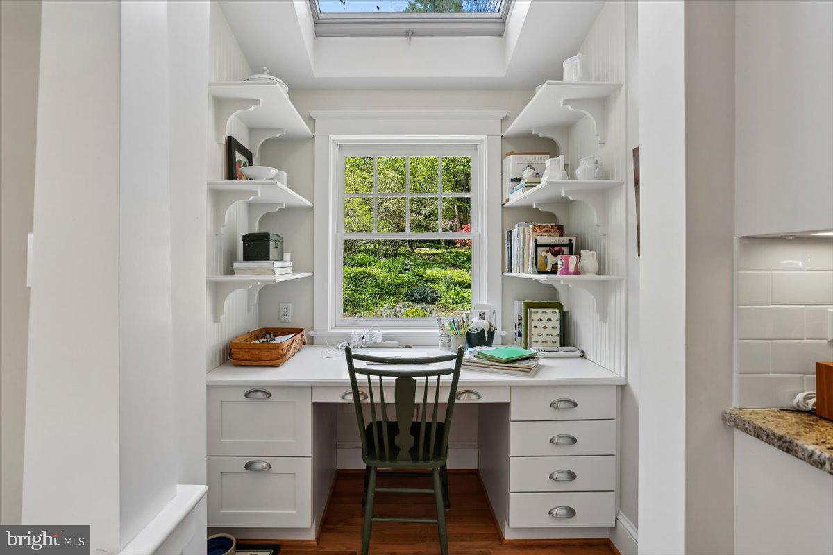 GARRETT PARK - Residential