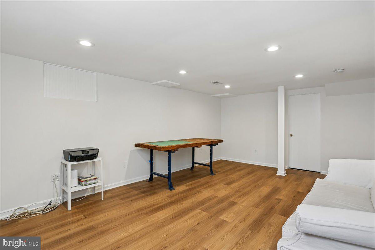 GARRETT PARK - Residential