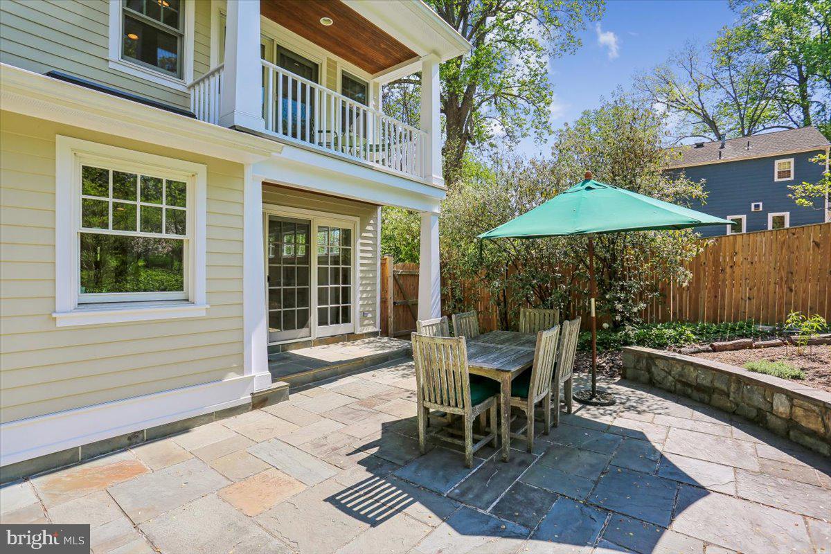 GARRETT PARK - Residential