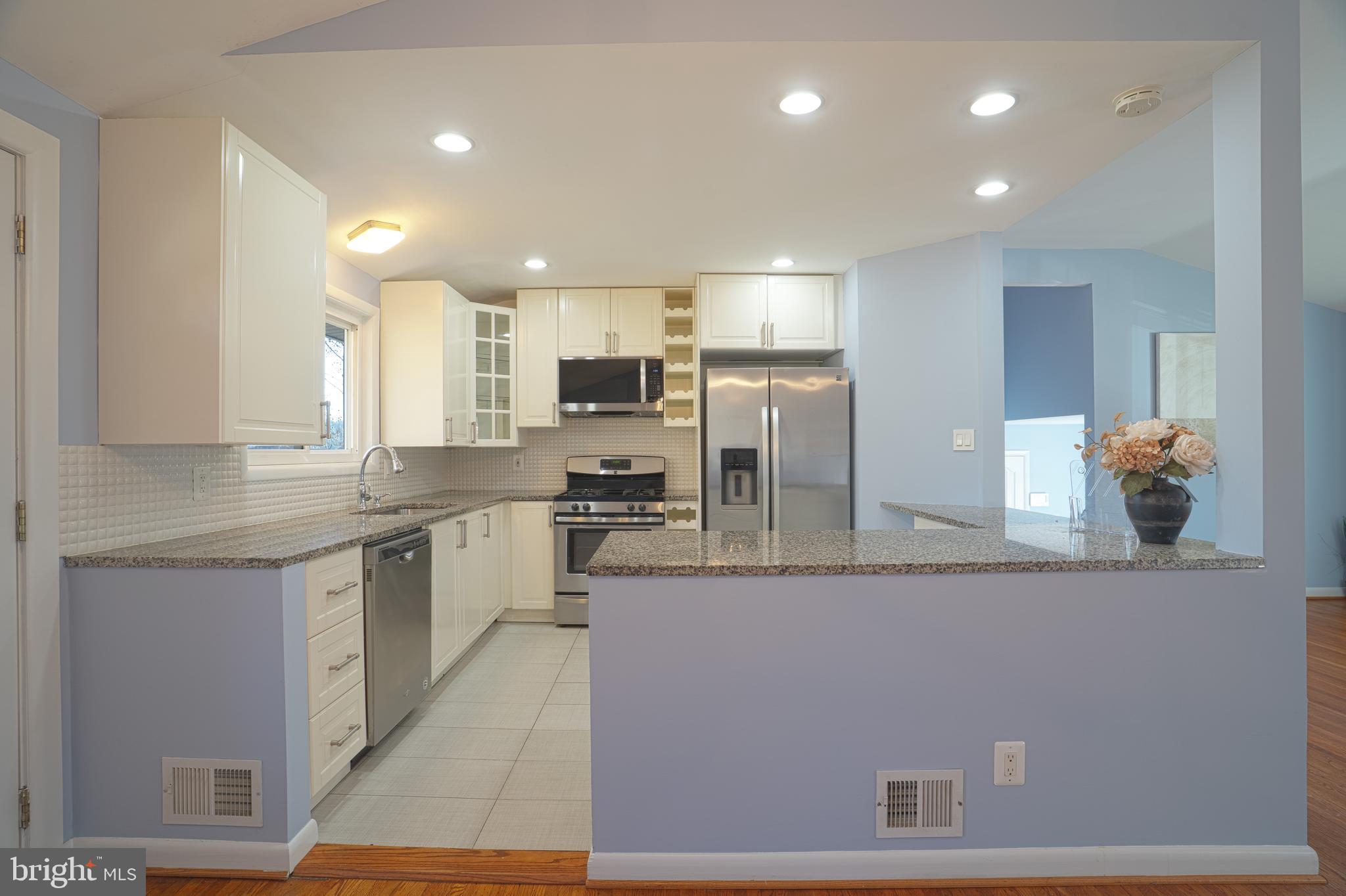 RIVER RIDGE - Residential