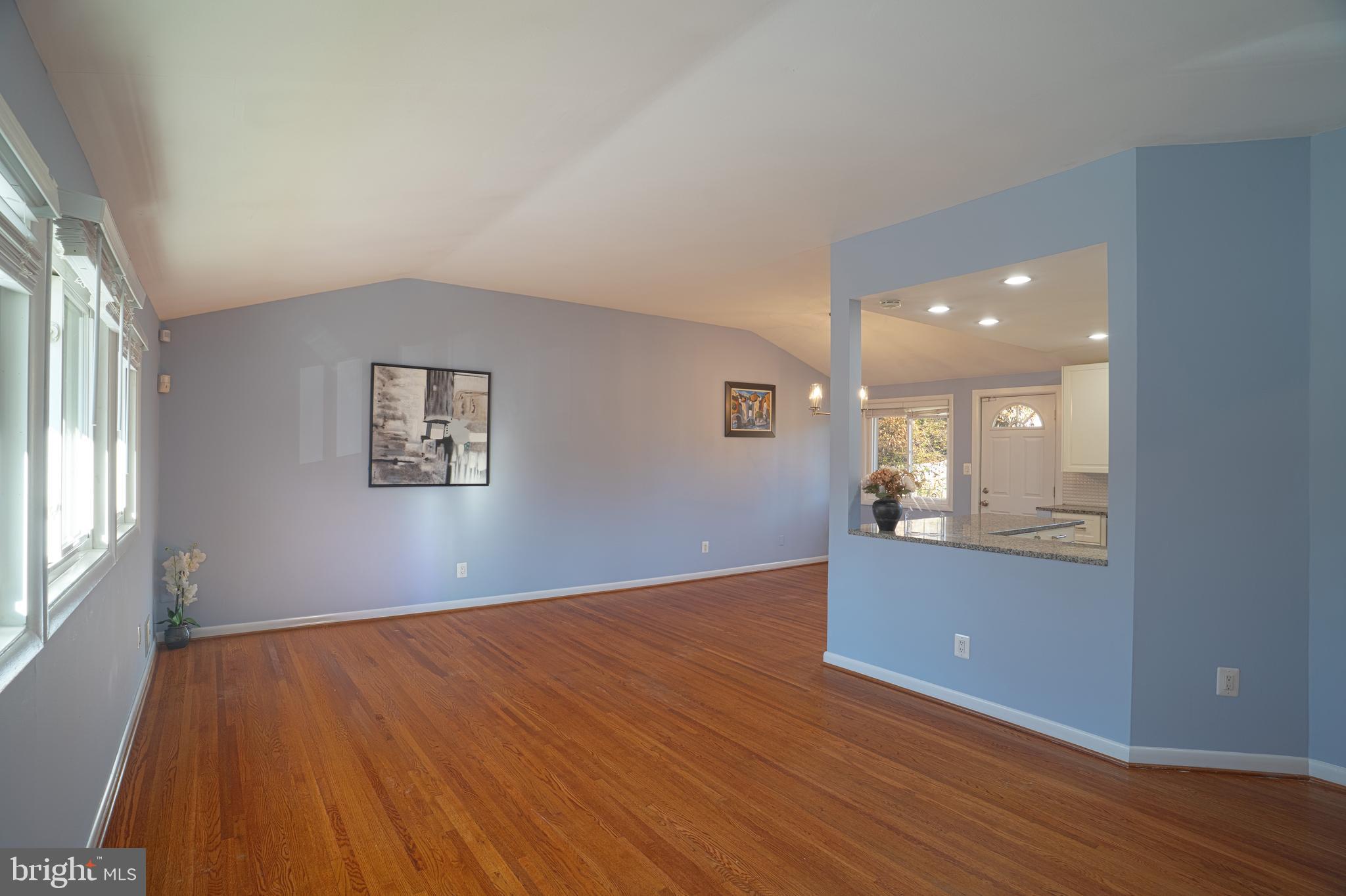 RIVER RIDGE - Residential