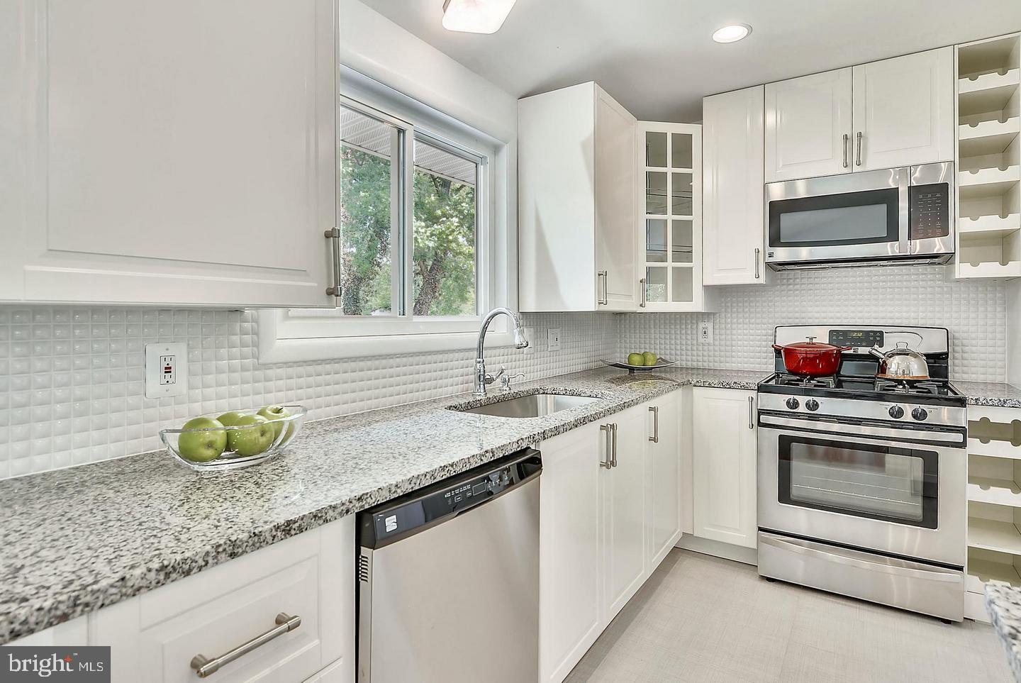 RIVER RIDGE - Residential