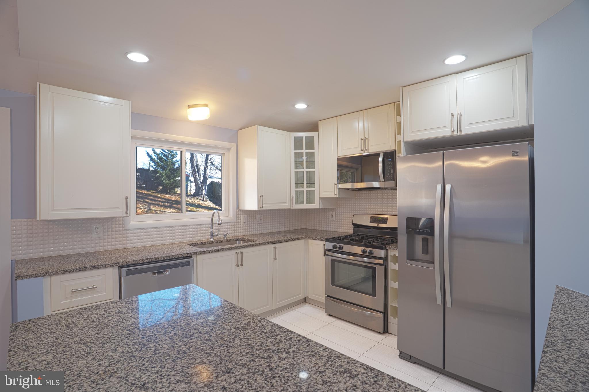 RIVER RIDGE - Residential