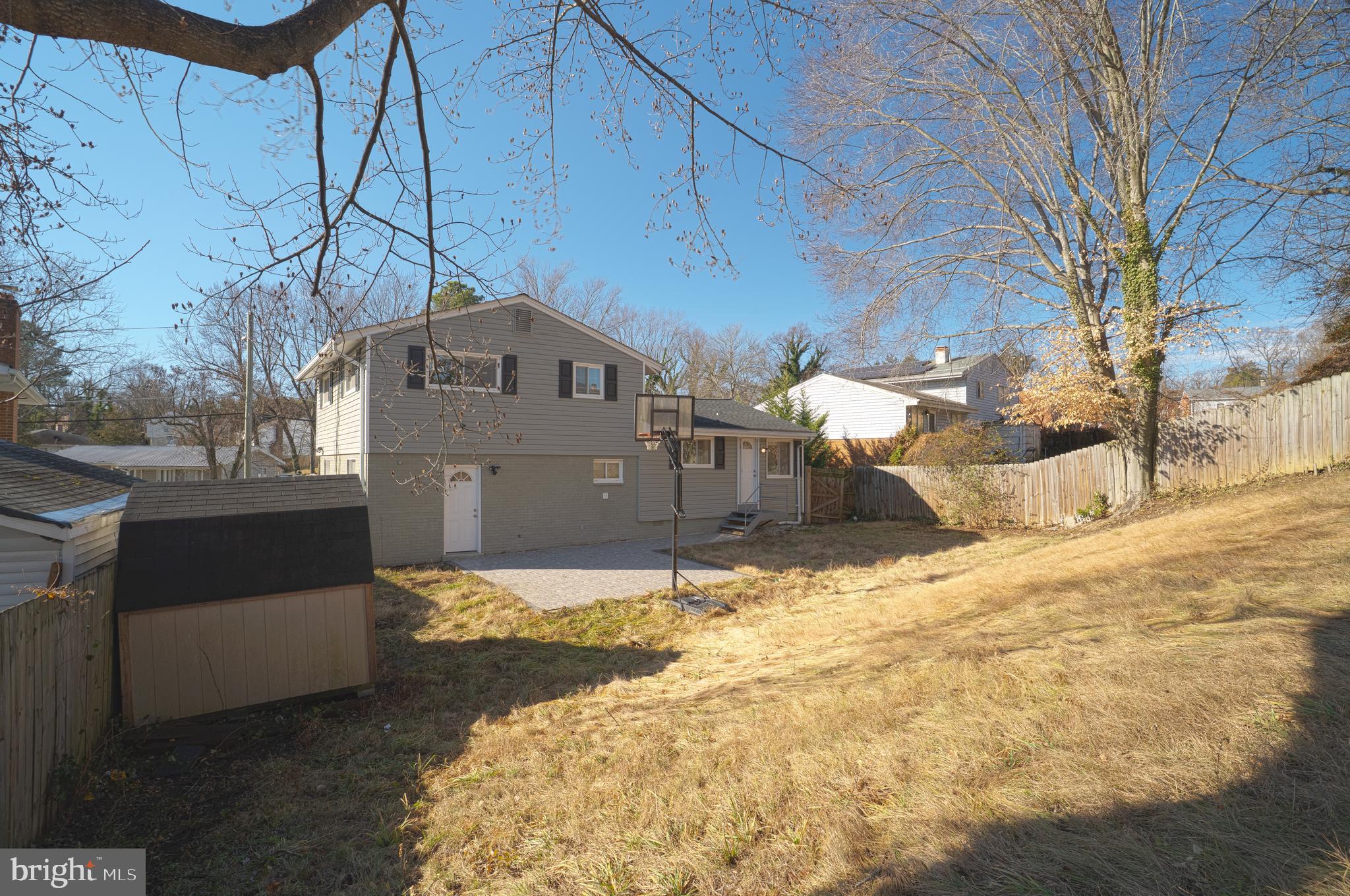 RIVER RIDGE - Residential