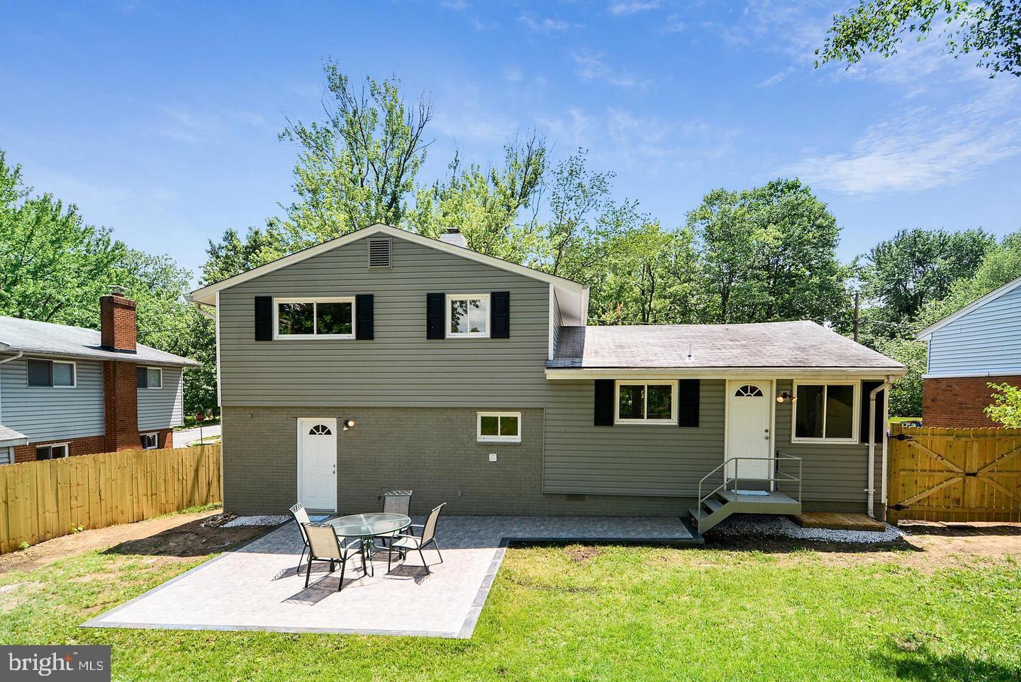 RIVER RIDGE - Residential