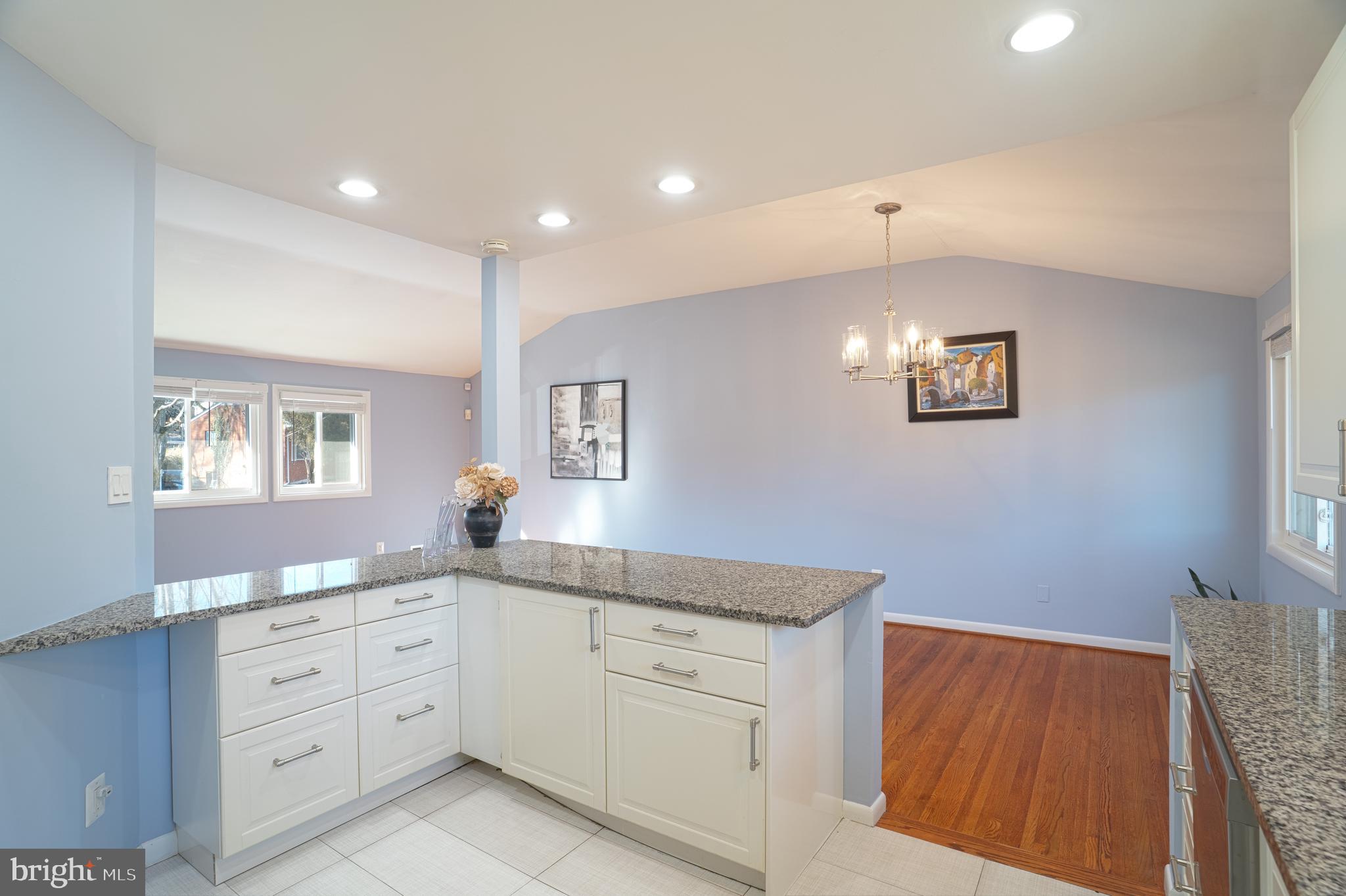 RIVER RIDGE - Residential