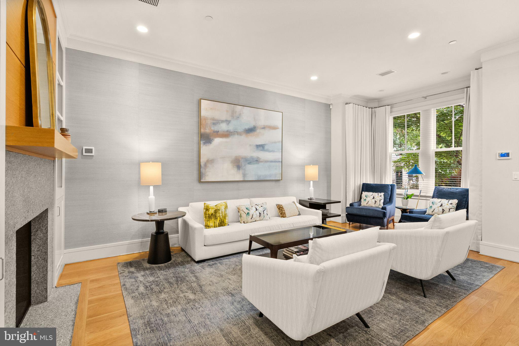 CAPITOL HILL - Residential