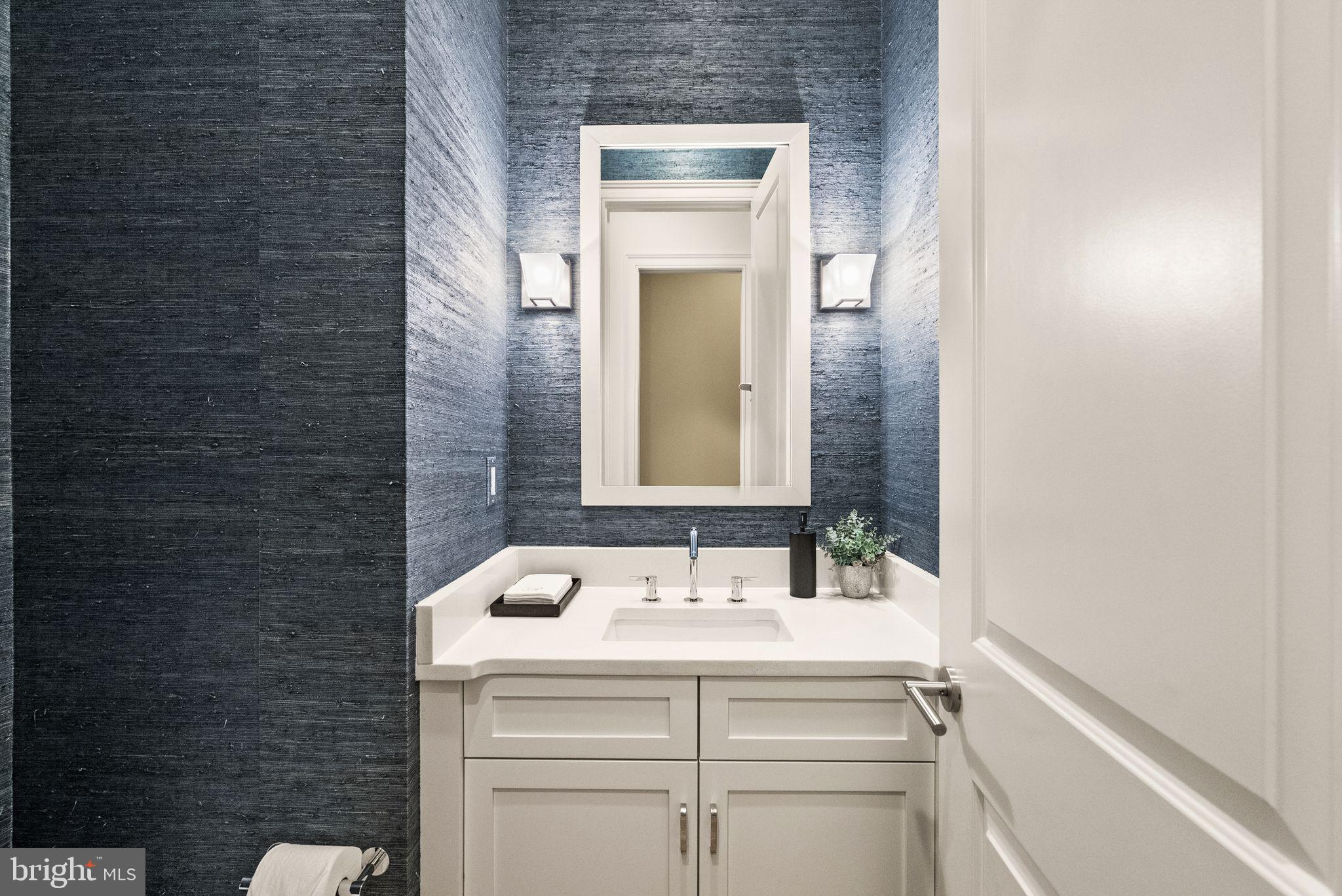 CAPITOL HILL - Residential