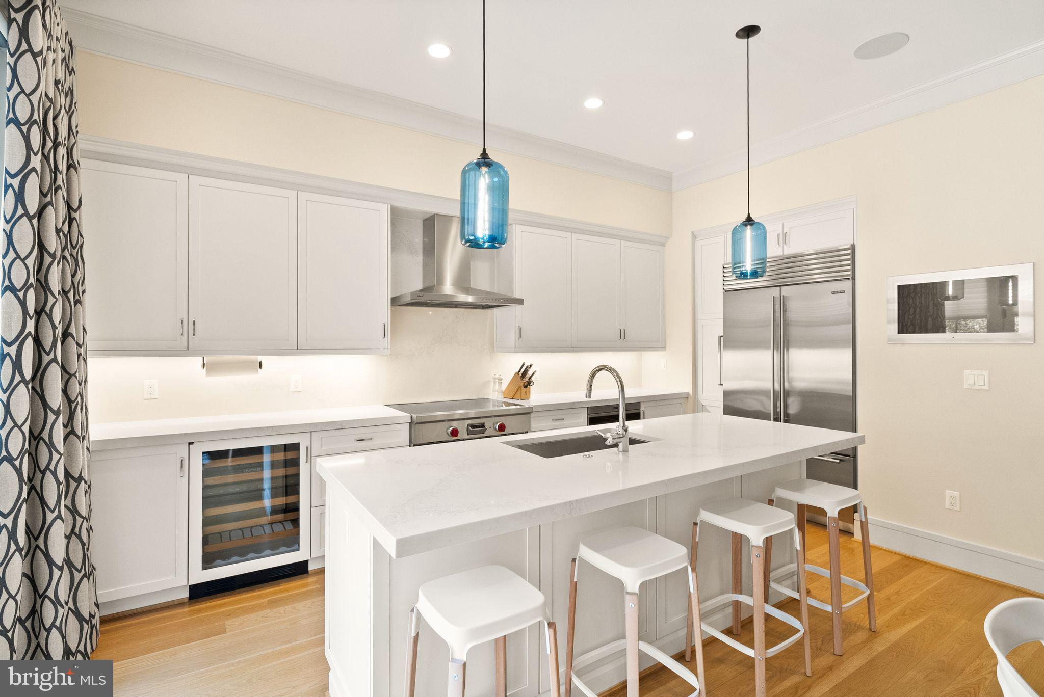 CAPITOL HILL - Residential
