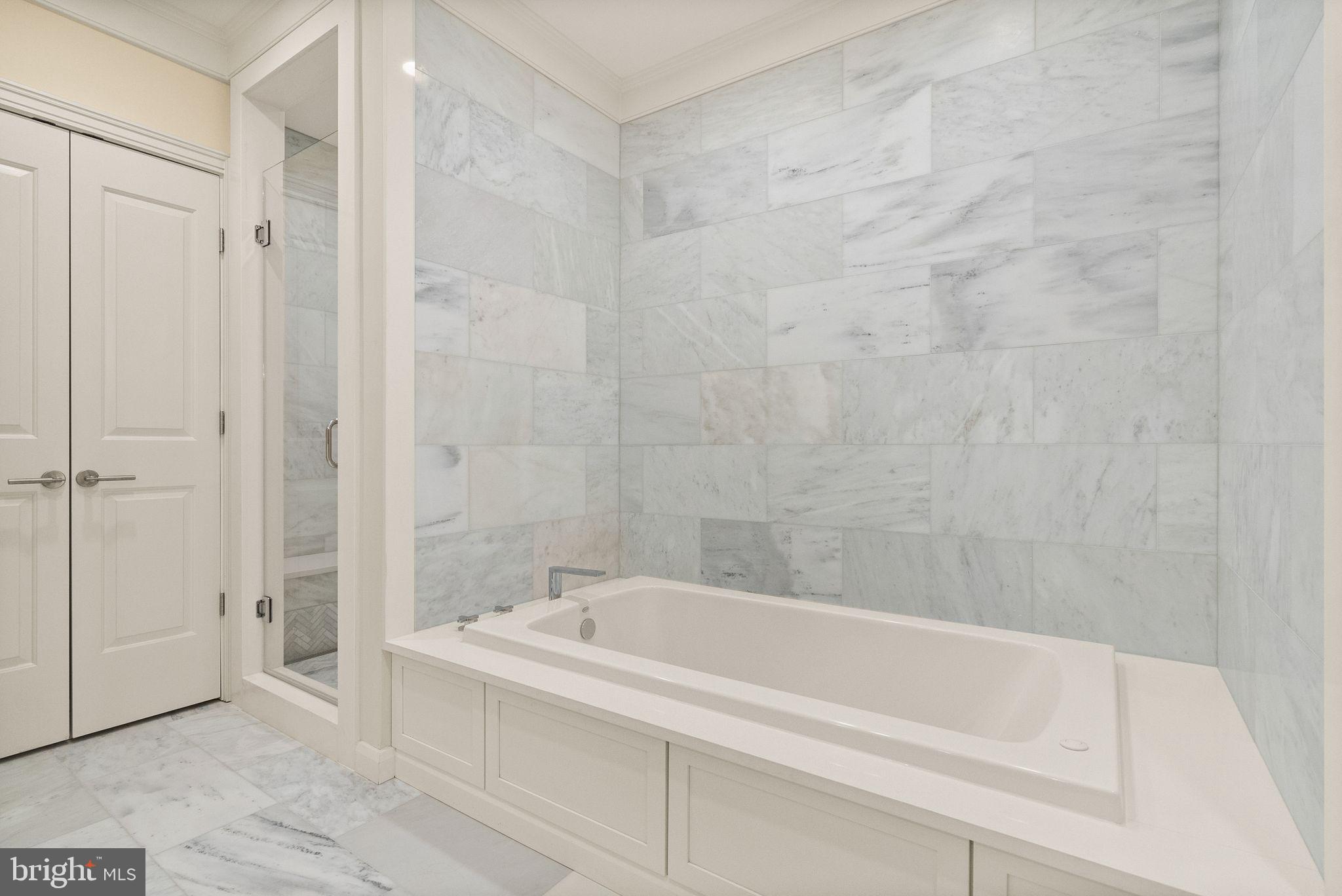 CAPITOL HILL - Residential