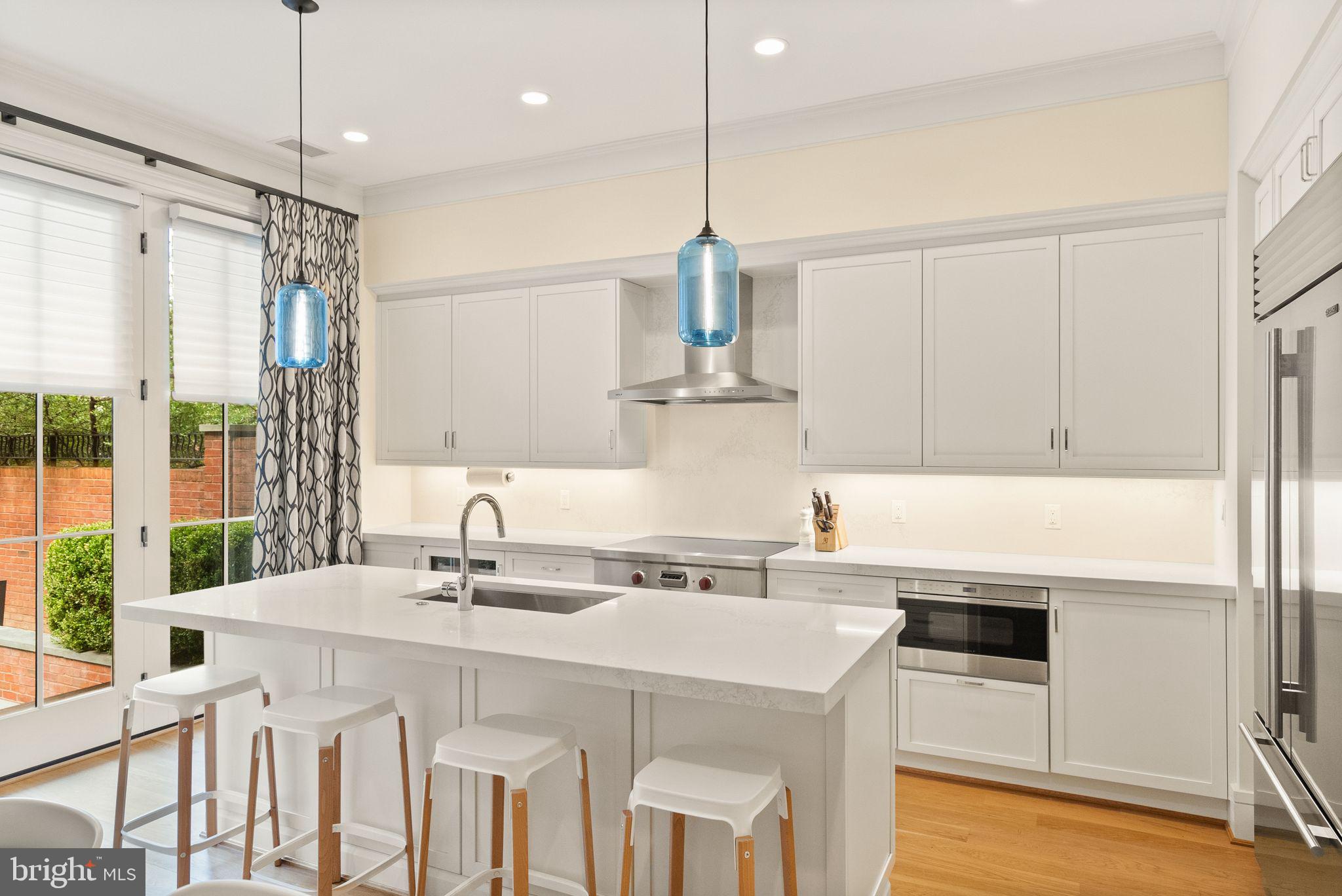 CAPITOL HILL - Residential