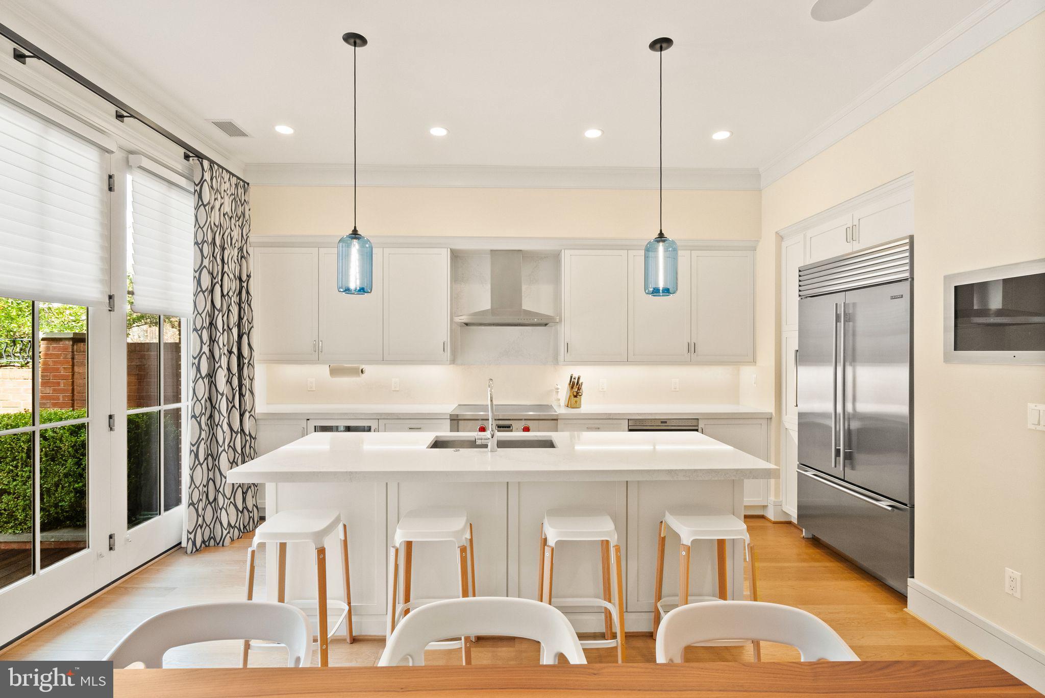CAPITOL HILL - Residential
