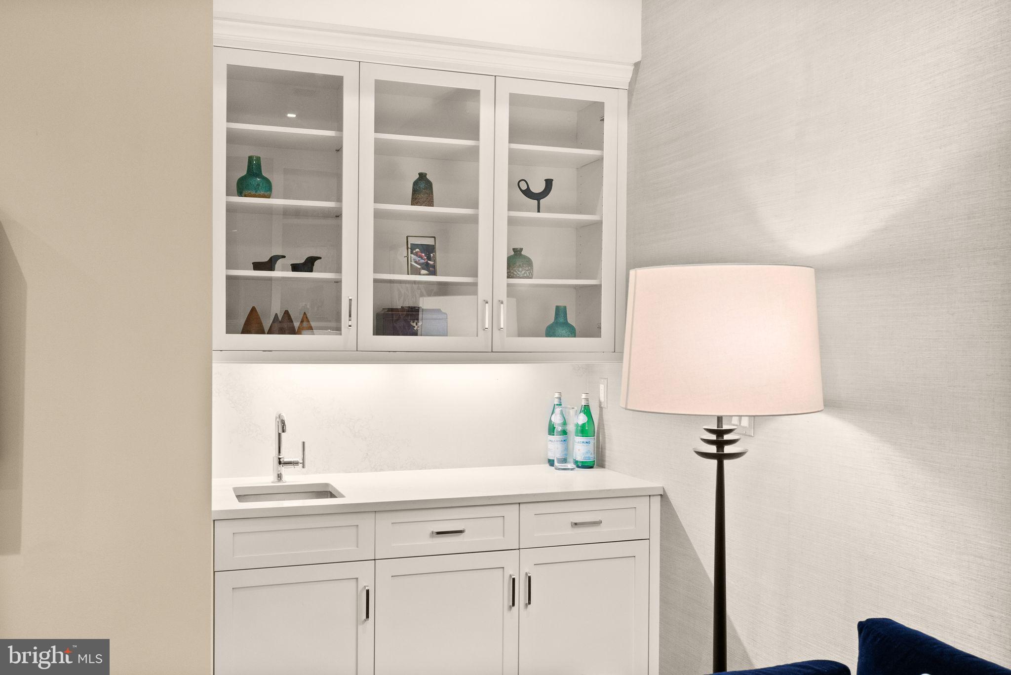 CAPITOL HILL - Residential
