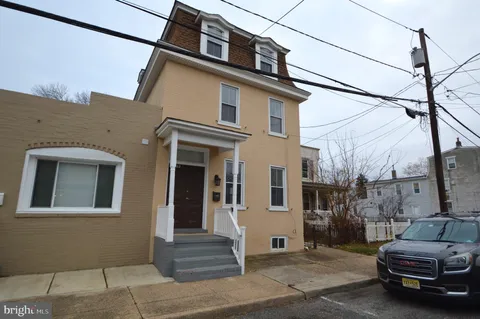 MLS: NJBL2102290