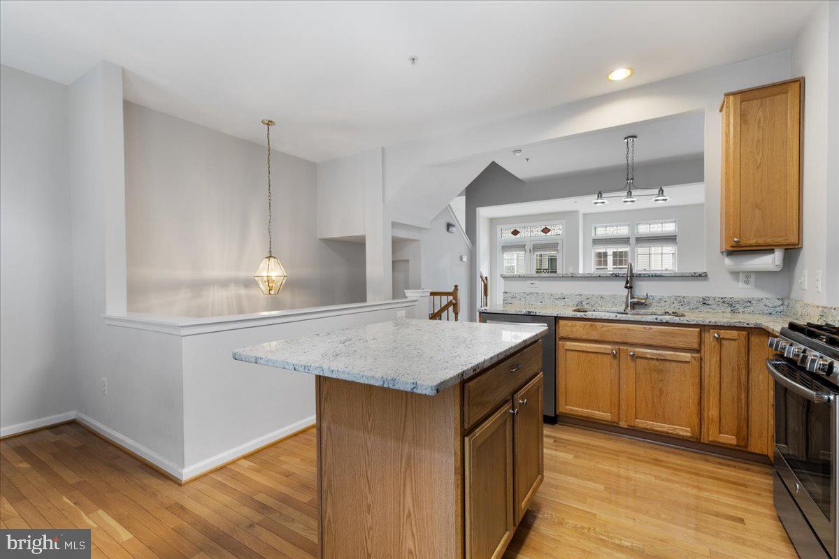 SUMMERS GROVE - Residential Lease